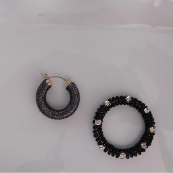 NIKKI Double Hoop Earrings - Picture 3 of 3